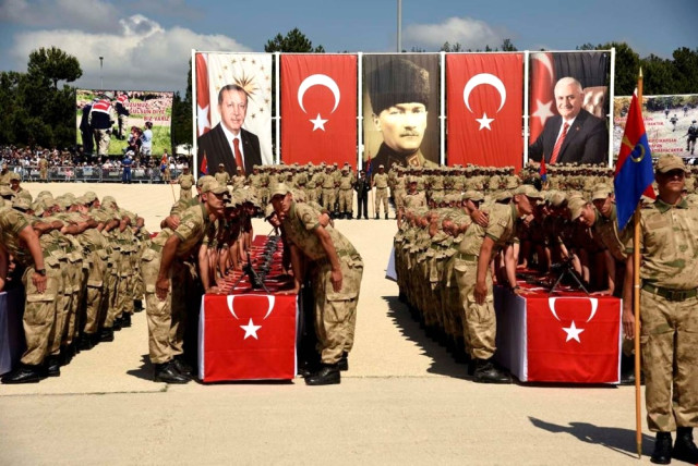 Acemi Erler Yemin Etti