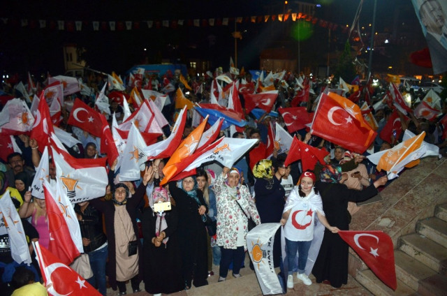 AK Parti’den Bilecik’te Coşkulu Kutlama