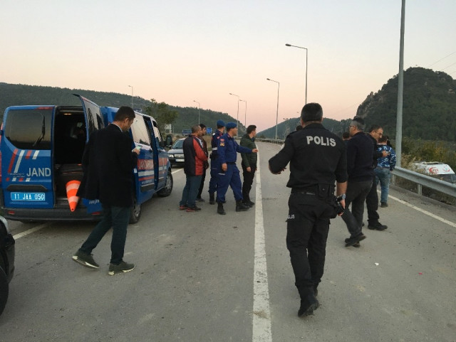 Bilecik’te Silahlı Kavga: 4 Yaralı