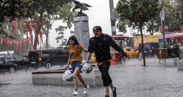 Meteoroloji Uyardı! İstanbul’da İki Gün Sağanak Etkili Olacak