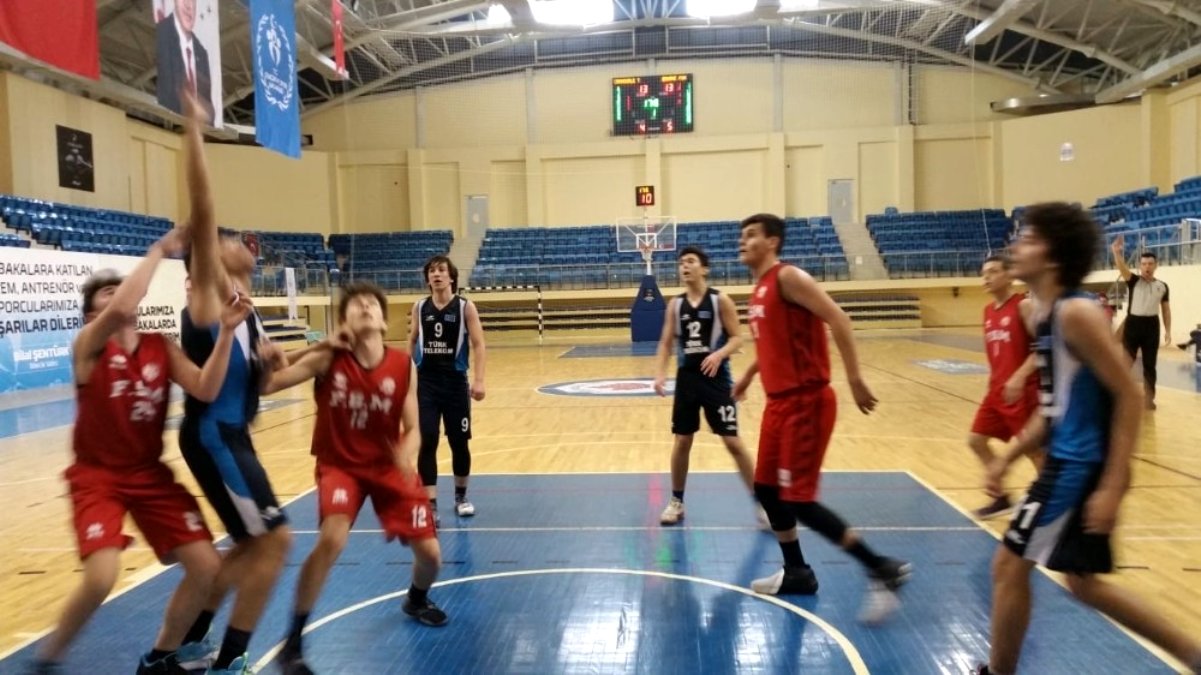 Kimsenin ilgi göstermediği Basketbol U16 Erkekler 1. Bölge Şampiyonası sona erdi