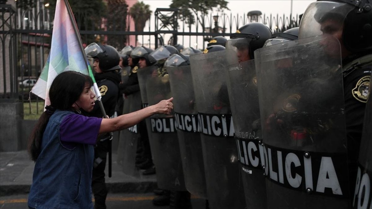 Peru’daki hükümet karşıtı gösterilerde çıkan olaylarda ölü sayısı 20’ye çıktı