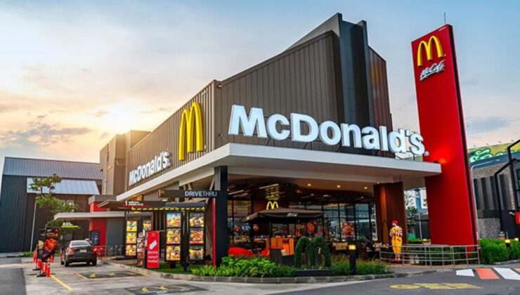 McDonald’s, ABD’de robotlarla hizmet veren restoran açtı