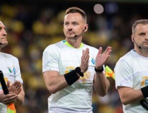 Yabancı hakem Yunanistan’ı pişman etti! Yardımcılarıyla kafayı çekince maça çıkamadı