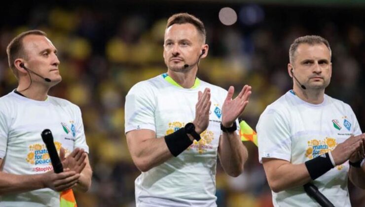 Yabancı hakem Yunanistan’ı pişman etti! Yardımcılarıyla kafayı çekince maça çıkamadı