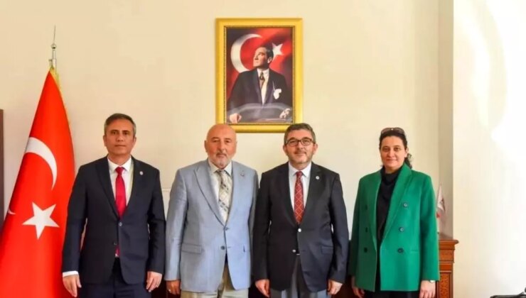 Bilecik Pir Edebali Üniversitesi’nde 4 fakültenin yeni dekan atamaları yapıldı