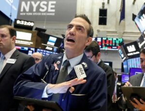 New York borsasını resesyon kaygısı vurdu, 2 trilyon dolar buhar oldu