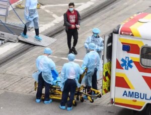 Çin’de okul otobüsü kalabalığa çarptı: 5’i öğrenci 11 meyyit