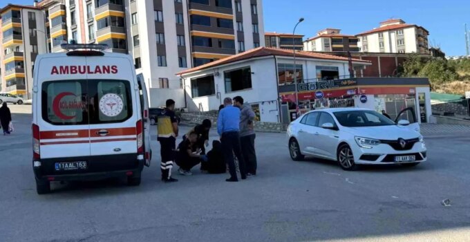 Bilecik’te Araba Yayaya Çarptı, 2 Yaralı